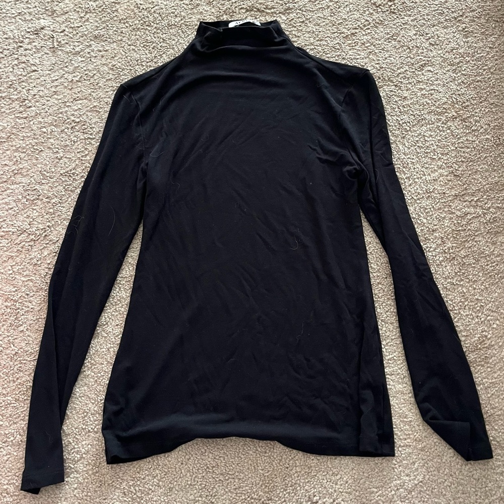 2 Pack- Black and White Long Sleeve Turtleneck
